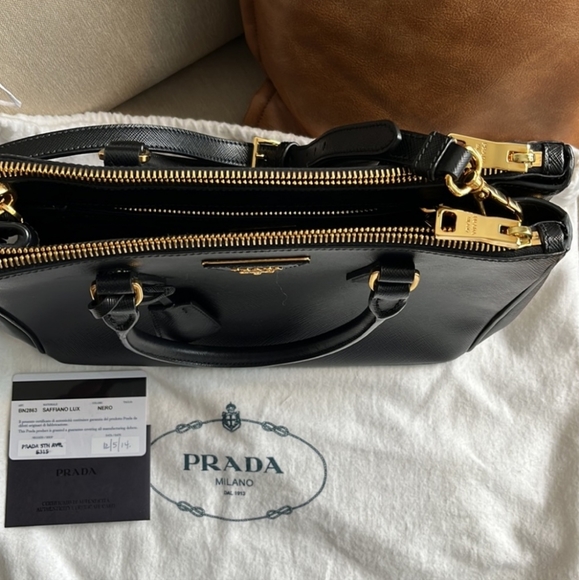 Prada Saffiano Lux Nero Bag - Picture 4 of 8